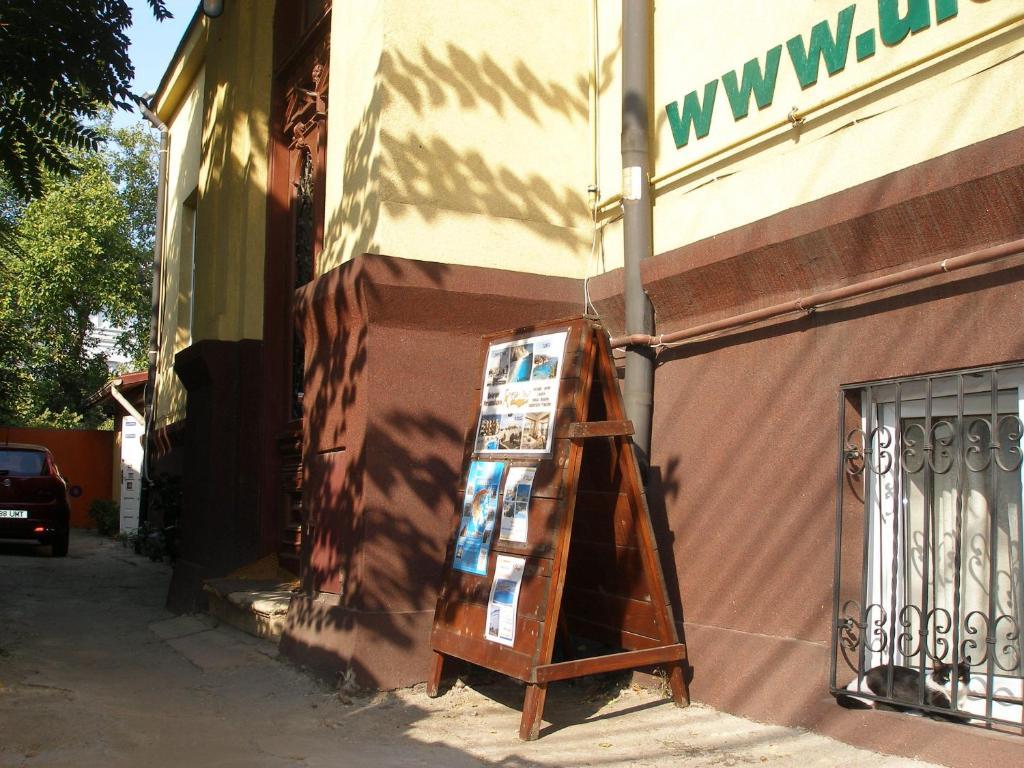 Kretan Hostel Bukareszt Zewnętrze zdjęcie